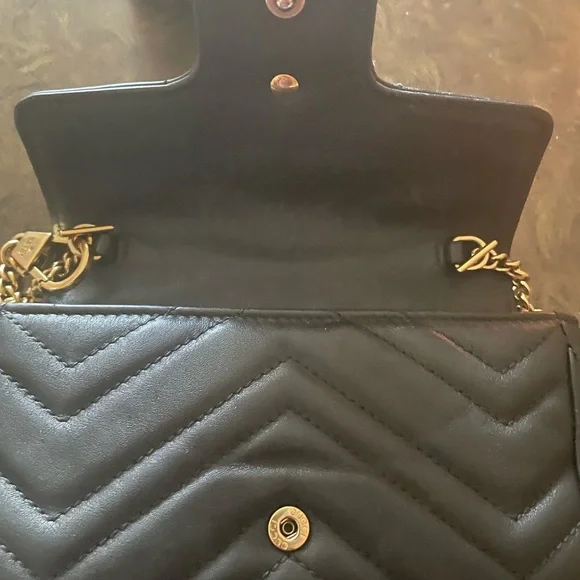 Vintage Gucci Purse - Picture 3 of 12